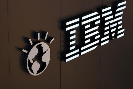 在云計(jì)算與大型機(jī)銷售的帶動(dòng)下，IBM實(shí)現(xiàn)六年來的首次營收增長
