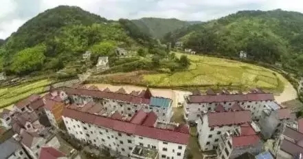 剛剛，2018中央一號文件發(fā)布，光伏扶貧助力致富