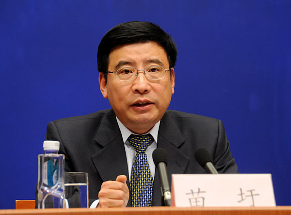 工信部部長苗圩：完善燃料電池汽車產(chǎn)業(yè)頂層設(shè)計(jì)