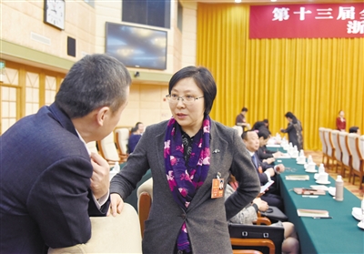 開展河長制立法 進(jìn)一步推動水污染防治 ——專訪全國人大代表、浙江省環(huán)保廳廳長方敏