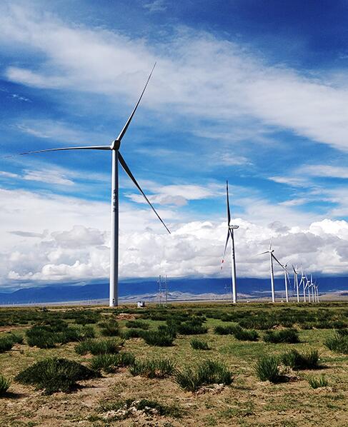 青海燊鴻海南共和49.5兆瓦風(fēng)電項目首臺風(fēng)機并網(wǎng)發(fā)電
