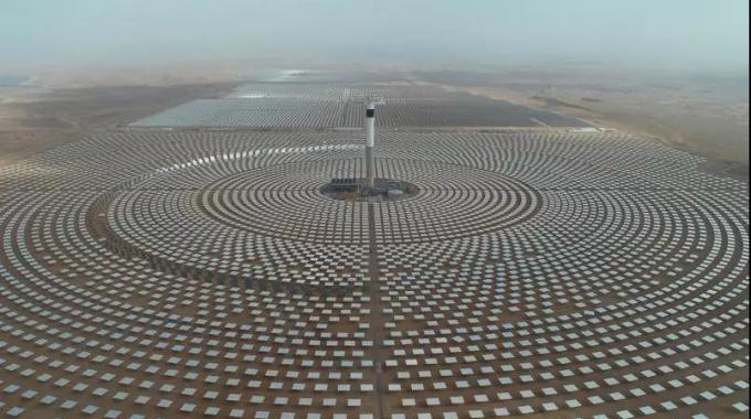 世界最大光熱電站★  摩洛哥努奧光熱電站項目★  待項目完全建成后，努奧光熱電站將為超過100萬的摩洛哥家庭提供清潔能源，還可以把富余的電能出口到歐洲。