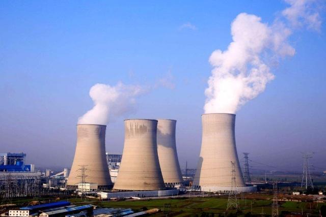 我國(guó)的火電廠燃燒一噸的煤礦，能產(chǎn)生多少電量？